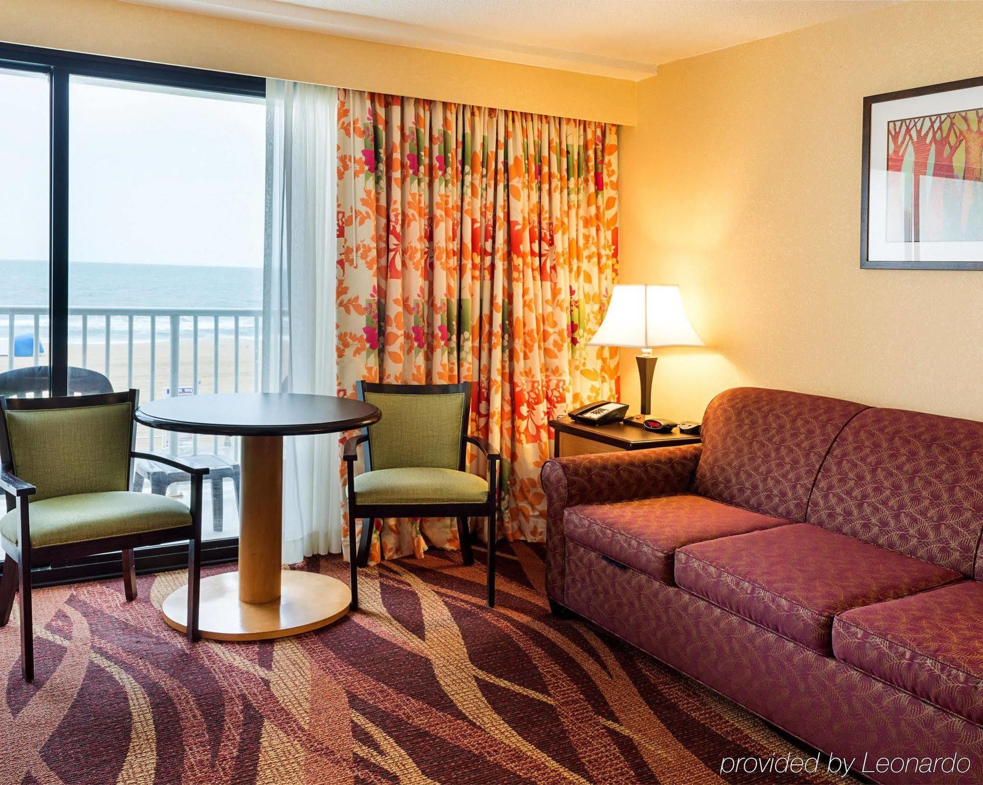 Coastal Hotel & Suites Virginia Beach - Oceanfront Exterior foto