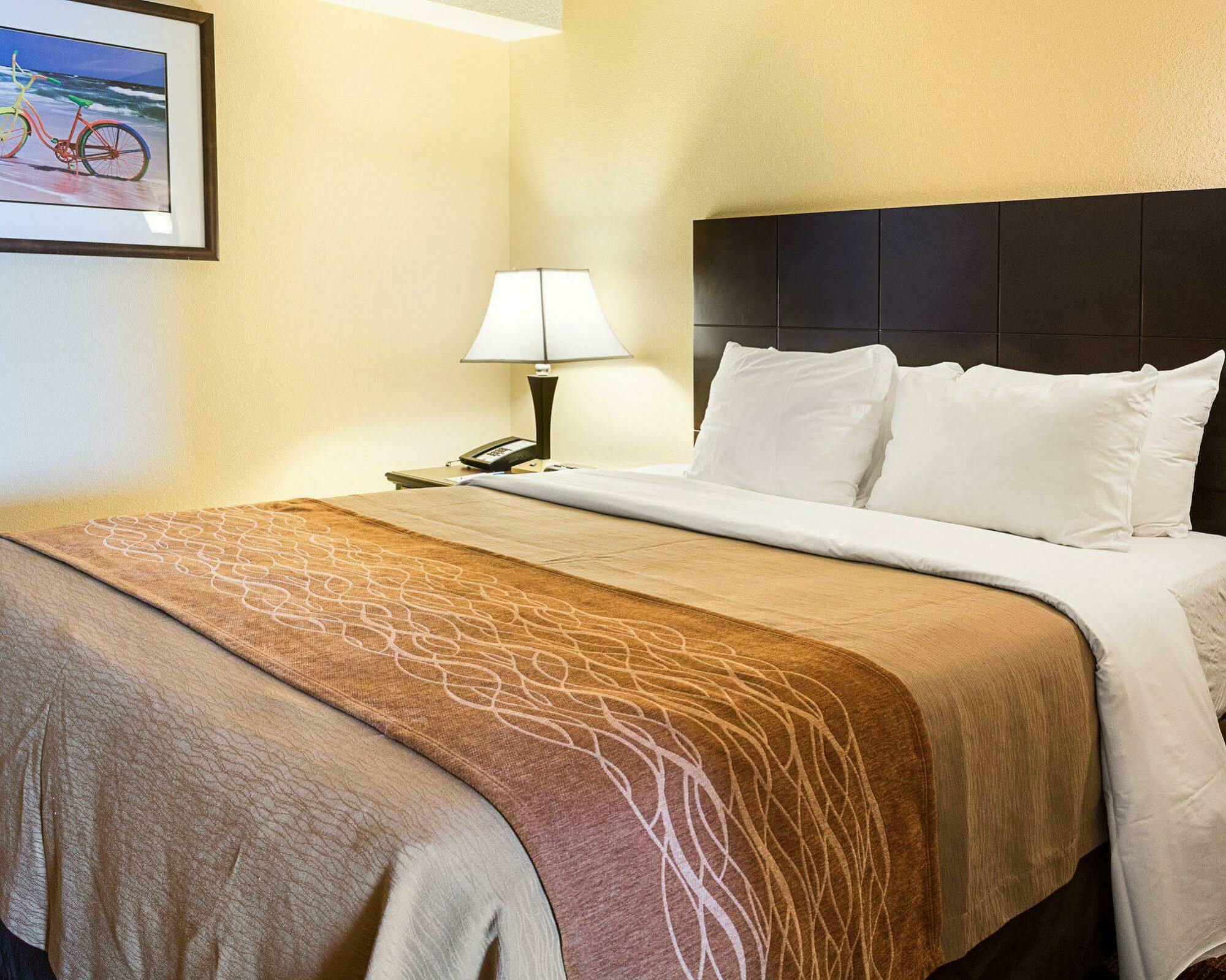 Coastal Hotel & Suites Virginia Beach - Oceanfront Exterior foto